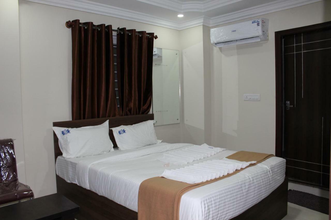 รอยัล สตาร์ โฮเต็ล - วิลสันการ์เดน Hotel บังกาลอร์ ภายนอก รูปภาพ