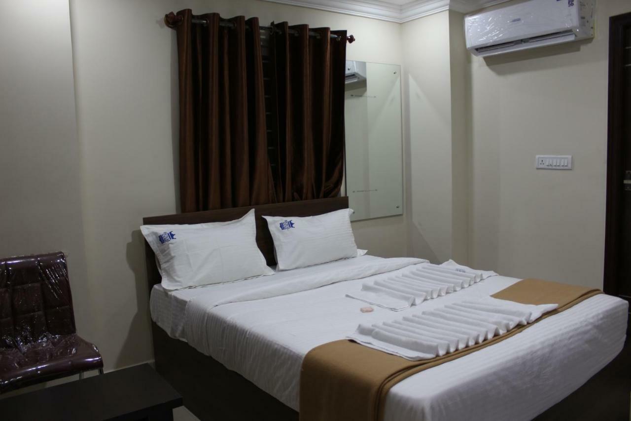 รอยัล สตาร์ โฮเต็ล - วิลสันการ์เดน Hotel บังกาลอร์ ภายนอก รูปภาพ