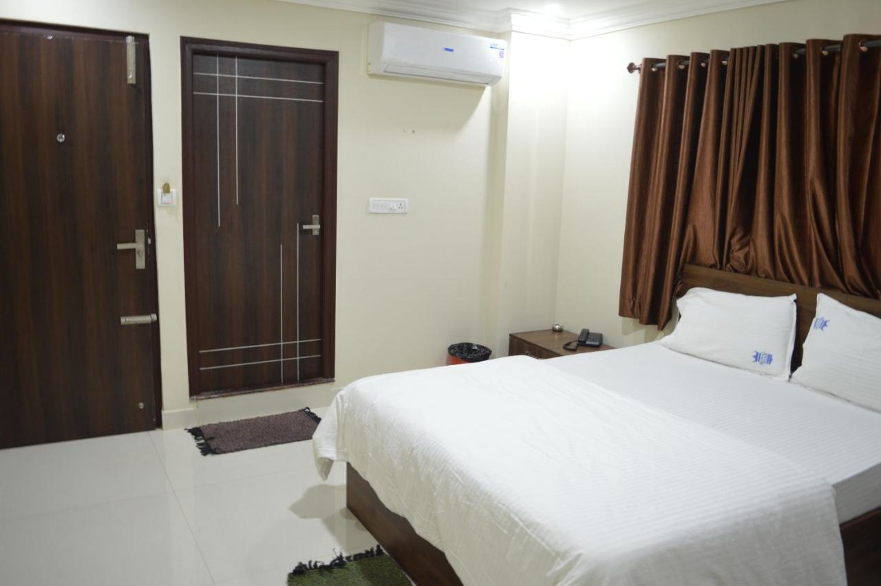รอยัล สตาร์ โฮเต็ล - วิลสันการ์เดน Hotel บังกาลอร์ ภายนอก รูปภาพ