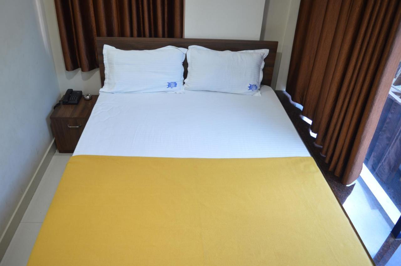 รอยัล สตาร์ โฮเต็ล - วิลสันการ์เดน Hotel บังกาลอร์ ภายนอก รูปภาพ