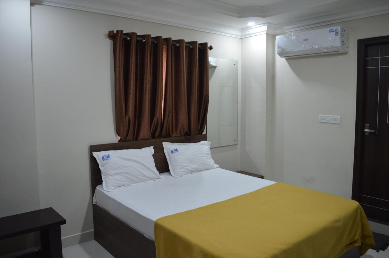 รอยัล สตาร์ โฮเต็ล - วิลสันการ์เดน Hotel บังกาลอร์ ภายนอก รูปภาพ